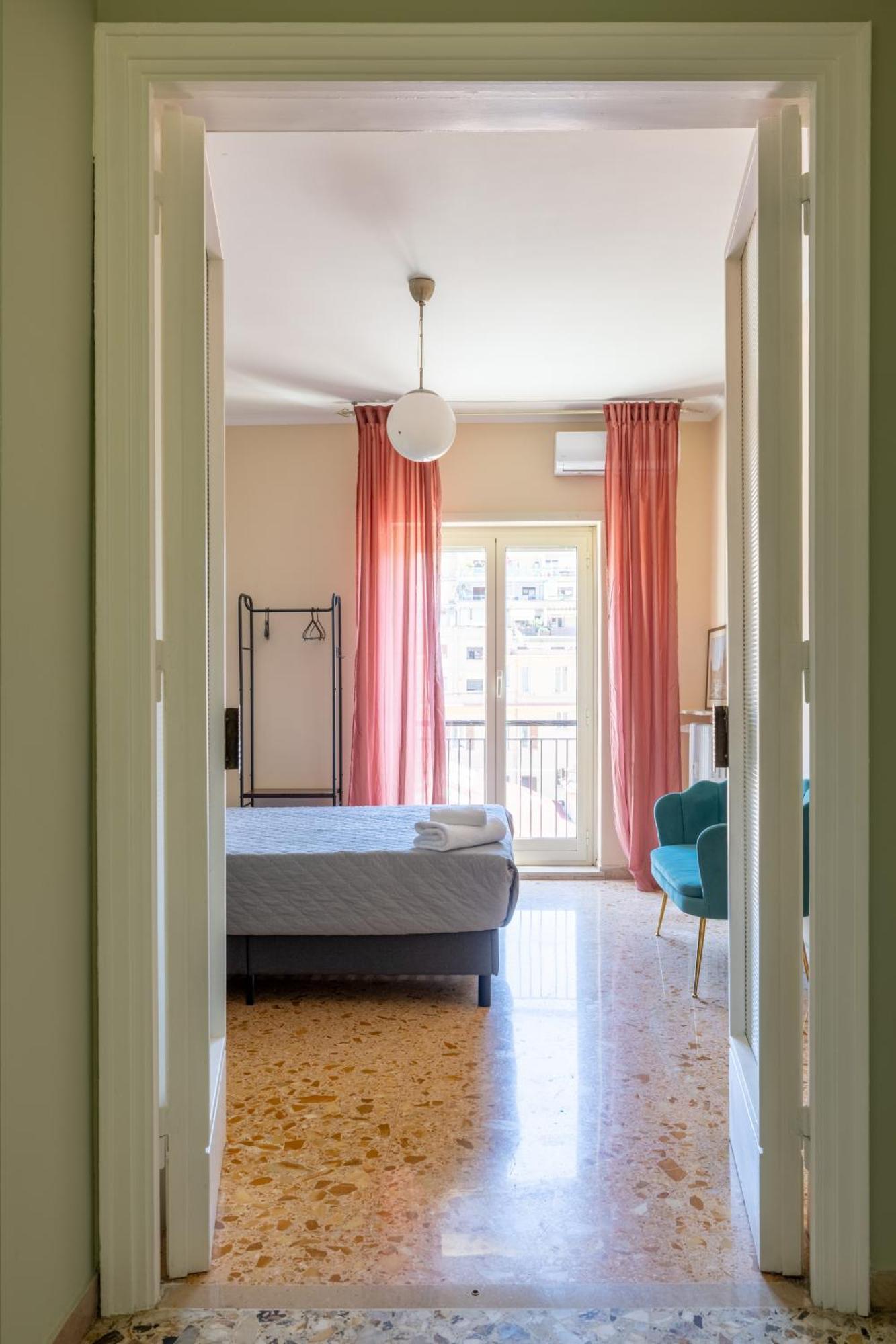 Ferienwohnung Casa Preziosa In Metro Piramide Rom Exterior foto